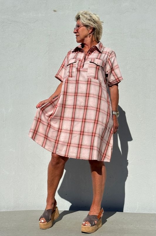 Gaspar Nice check dress | Cool kjole i rosa tern I Dresslab