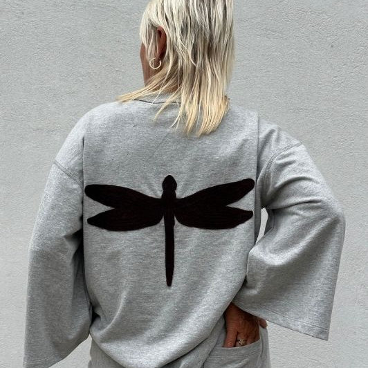 PRE ORDER Gaspar Charlotta sweat I Cool grå top med guldsmed