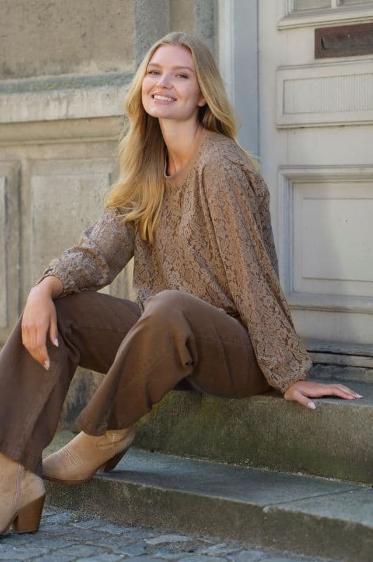 Prepair Claire bluse I Flot blondetop i latté