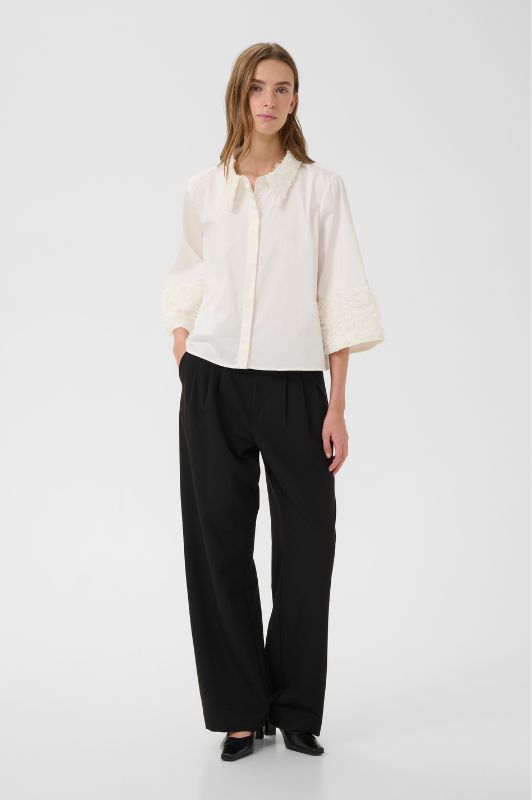 Karen by Simonsen Cleo Shirt | Skjorte i hvid med tyl krave I Dresslab