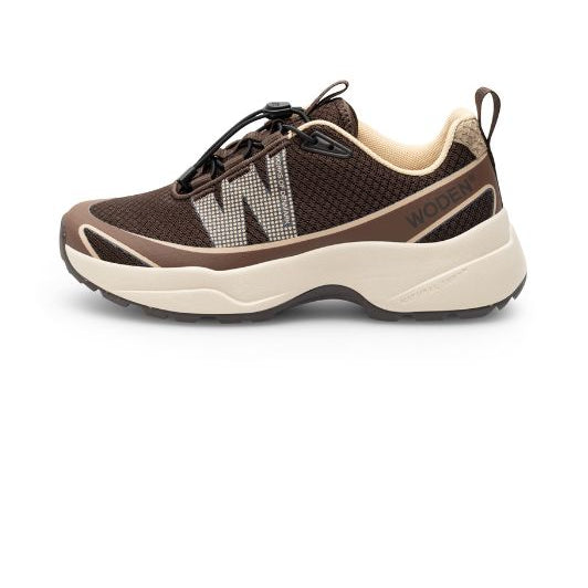 Woden Selma | Sporty sneakernyhed i flot brun