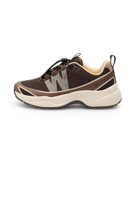 Woden Selma | Sporty sneakernyhed i flot brun