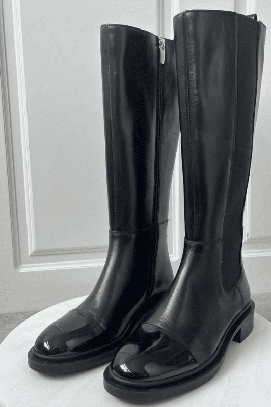 Copenhagen Shoes Love boot | Sort høj skind støvle med elastik og laksnude