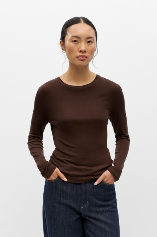 Object Alma top I Blød langærmet t-shirt i chokoladebrun