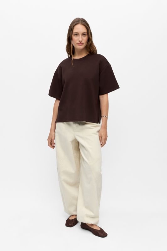 Object Andrea brun boxy t-shirt I Dresslab