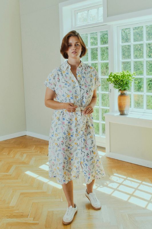 Freequent Molli dress I Blomstret forårskjole I Dresslab