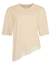 Ofelia Livia t-shirt | Asymmetrisk sand tee med blondekant