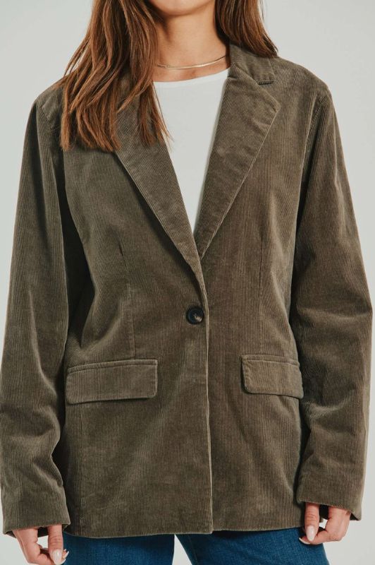 Freequent Cordy jacket I Sandfarvet fløjlsblazer
