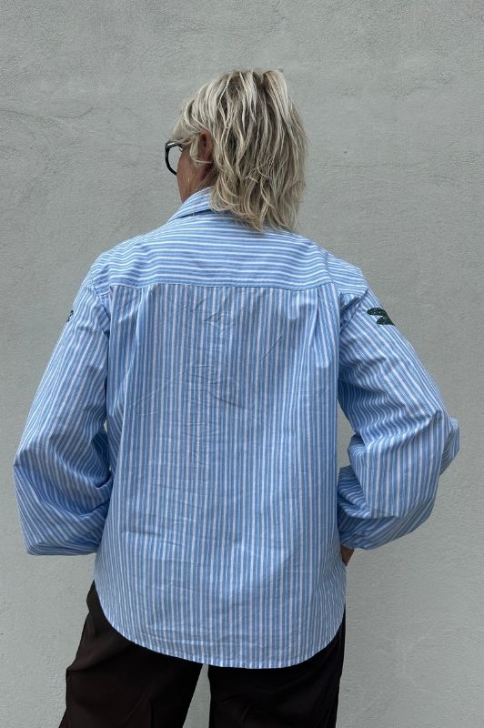 PRE ORDER Aarhus stripe shirt i blå strib
