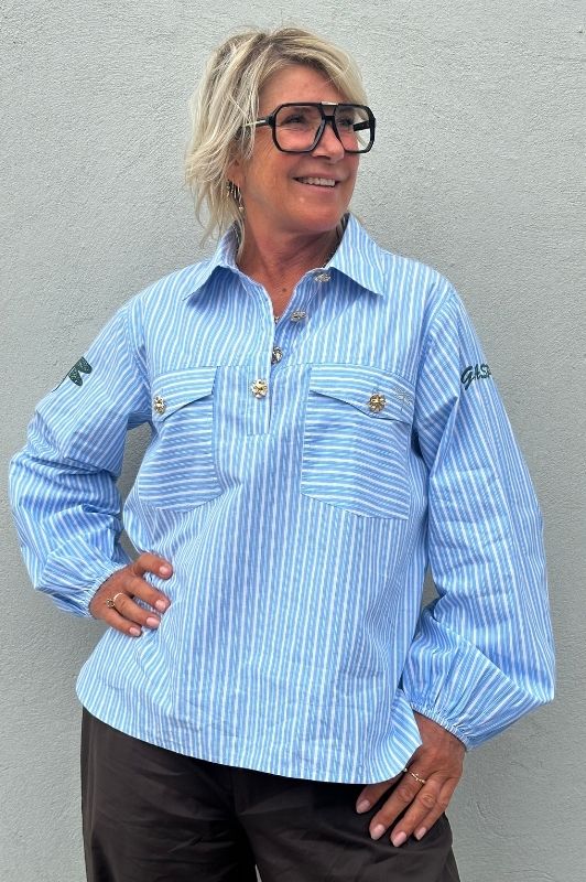 PRE ORDER Aarhus stripe shirt i blå strib