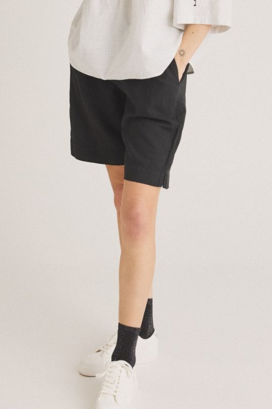 Luxzuz Lailai shorts | Hørshorts i sort