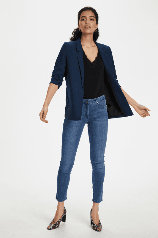 Soaked in Luxury I Shirley blazer i navy