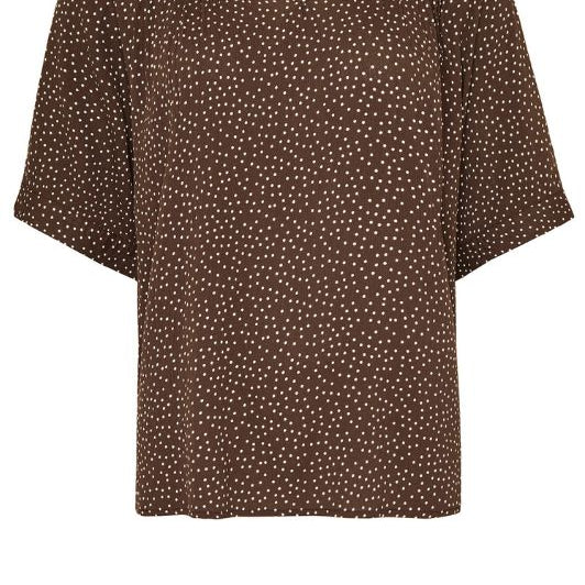 Ofelia Mio sommerbluse i brun med hvide prikker I Dresslab