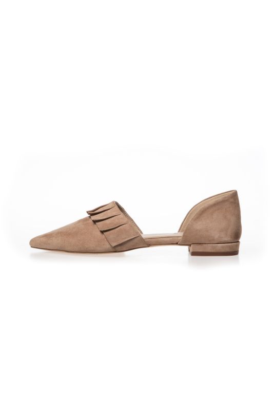 Copenhagen Shoes New Romance | Ballerina i beige med flæse