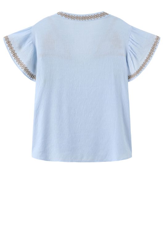 Luxzuz Vika bluse I Lyseblå sommerbluse med kontrast broderi