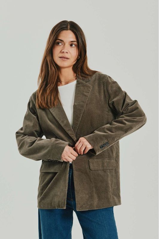 Freequent Cordy jacket I Sandfarvet fløjlsblazer