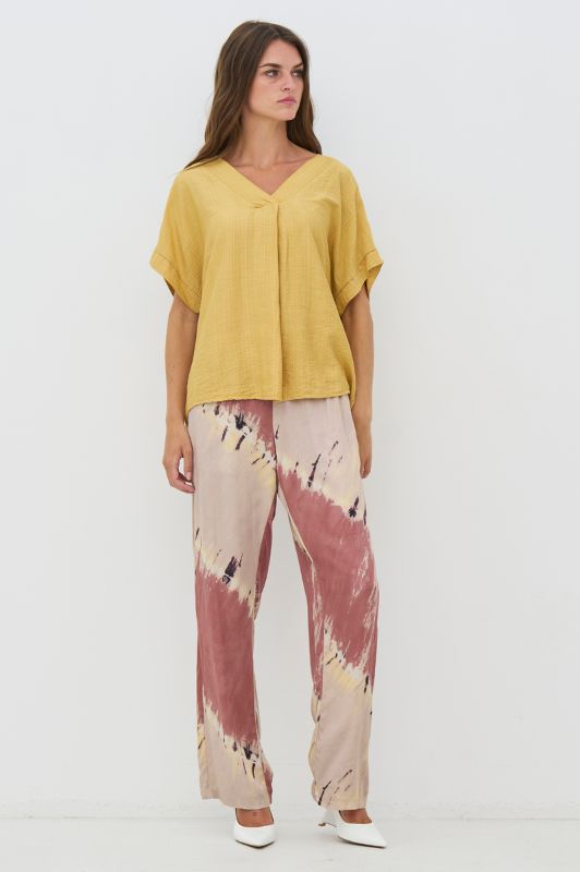 NÜ Cinda bluse | Fin løs top i majsgul I Dresslab