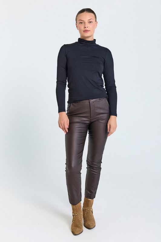 Freequent Liana bluse I Sort rullekrave