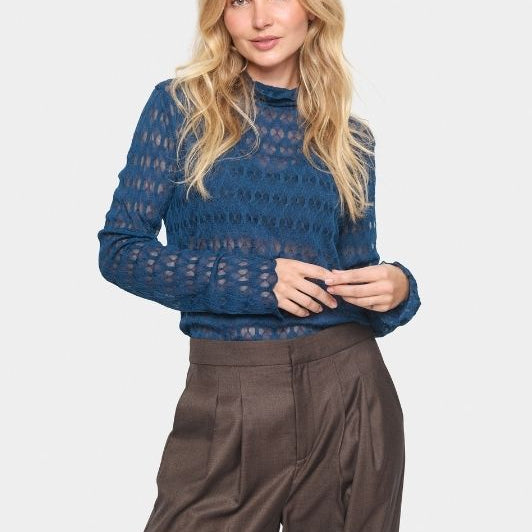 Saint Tropez Hattie bluse I Langærmet blondebluse i petrolblå
