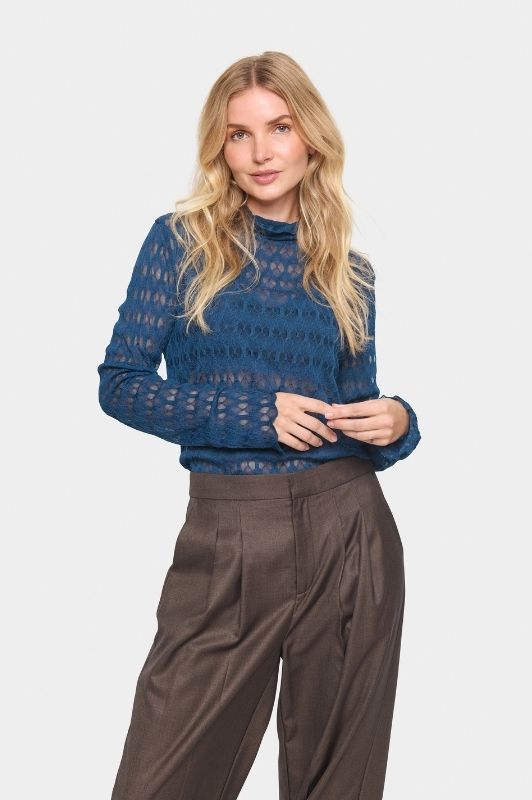 Saint Tropez Hattie bluse I Langærmet blondebluse i petrolblå