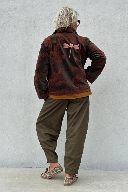 PRE ORDER Utah short velvet jacket I  Velourjakke med broderi i mørkebrun