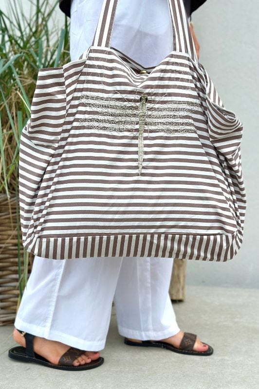 Gaspar Fiji tote bag stribert brun med broderi I Dresslab