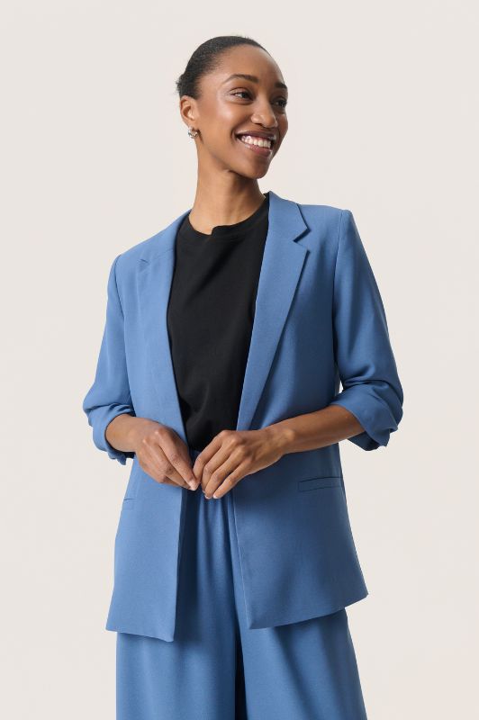 Soaked in Luxury I Shirley blazer blå I Cool must-have jakke