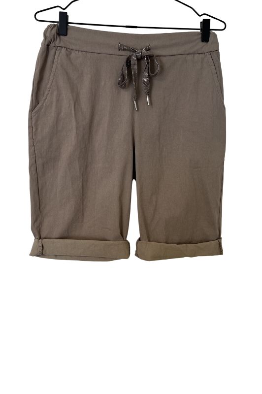 Moondust Magic shorts i sand I Dresslab
