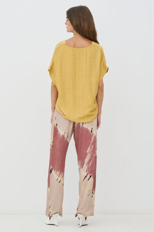 NÜ Cinda bluse | Fin løs top i majsgul I Dresslab