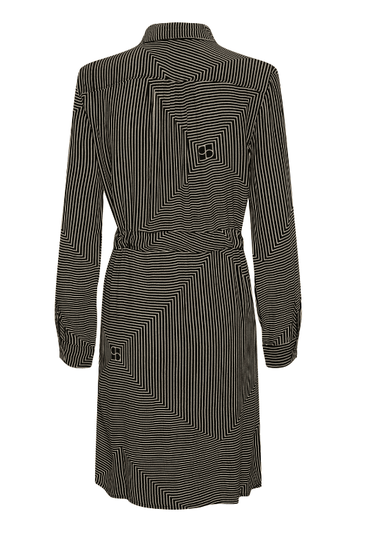 Soaked in Luxury I Molly kjole i sort hvidt monogram print