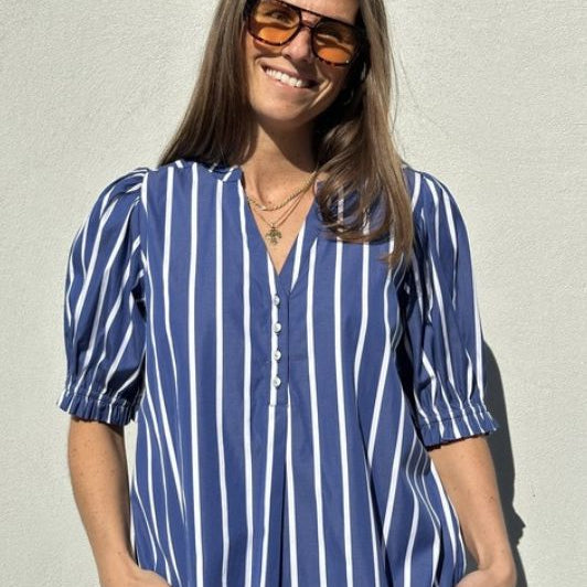 Gaspar Tunø SS print bluse I Blå strib  I Dresslab