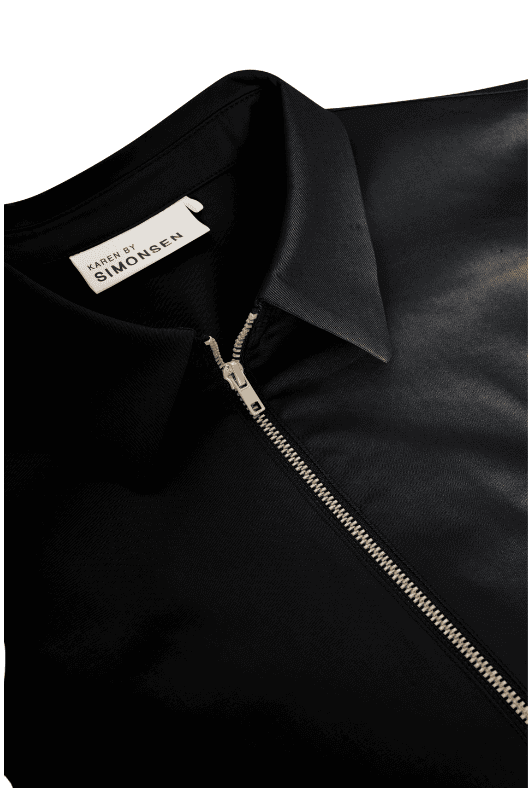 Karen By Simonsen Maddie Dress | Sort kjole med skjortekrave og lange ærmer