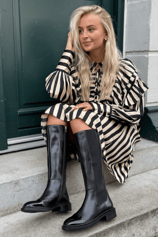 Copenhagen Shoes Love boot | Sort høj skind støvle med elastik og laksnude