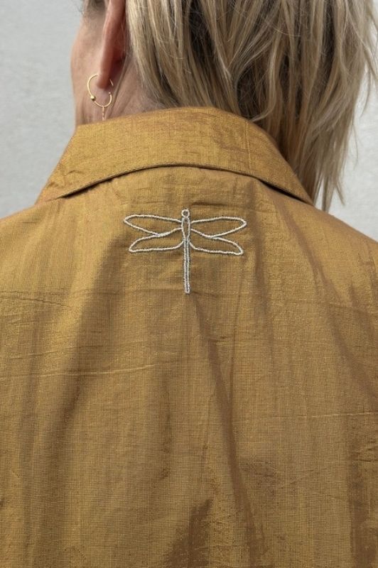 Gaspar Bombay dress | Festkjole i cognac guldlook I Dresslab