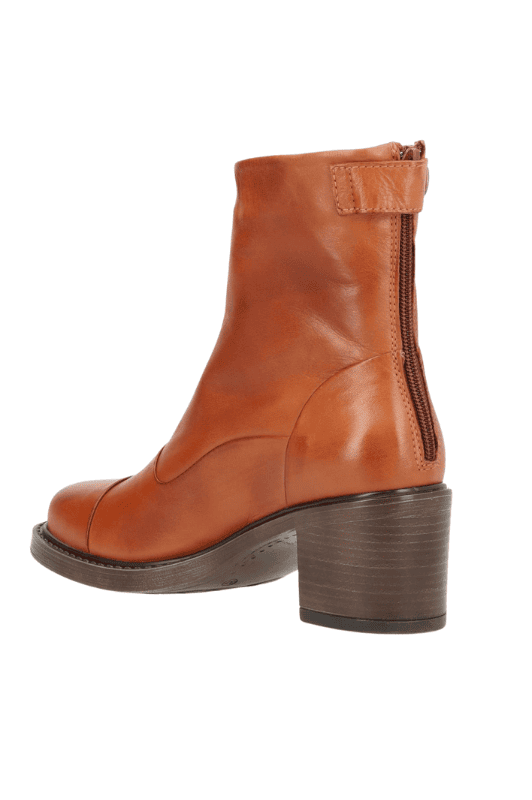 Shoedesign Copenhagen Victoria skindstøvle I Cognac læder med blokhæl