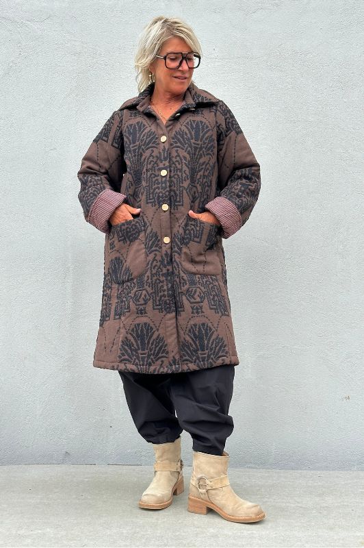 PRE ORDER Gaspar Bruxelles winter coat I Frakke i choko jaquard