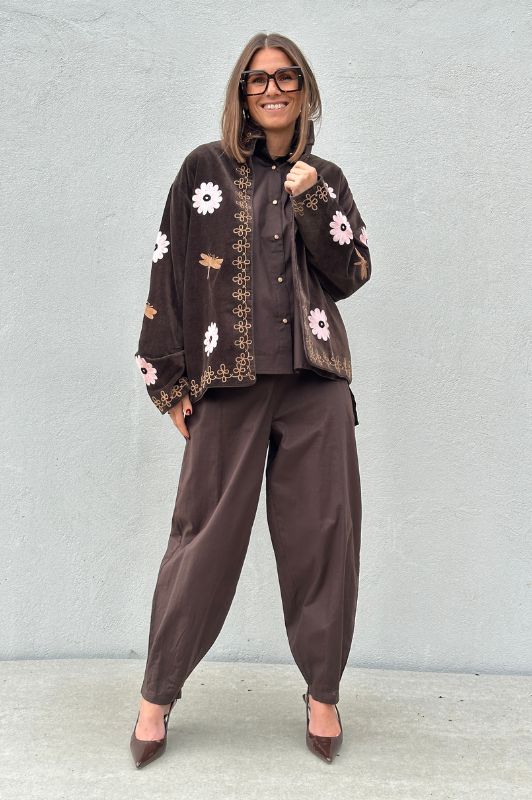 Gaspar Utah short velvet jacket I  Velourjakke med broderi i mørkebrun