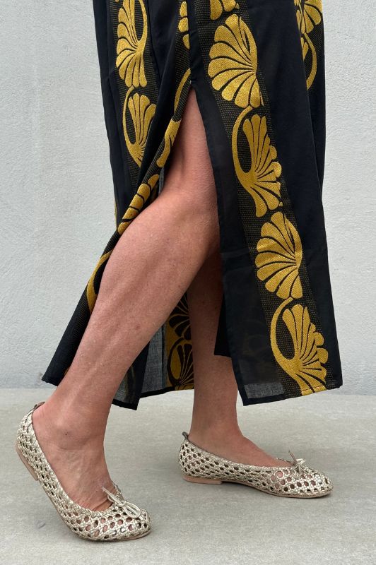 Gaspar Athen jaquard kaftan | Sort med guldmønster I Dresslab