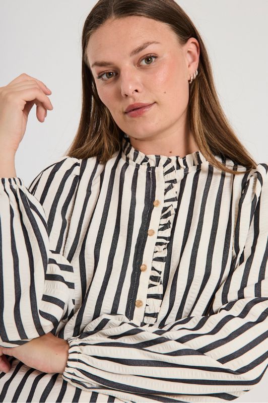 FreeQuent Noto skjorte | Stribet bluse i sort