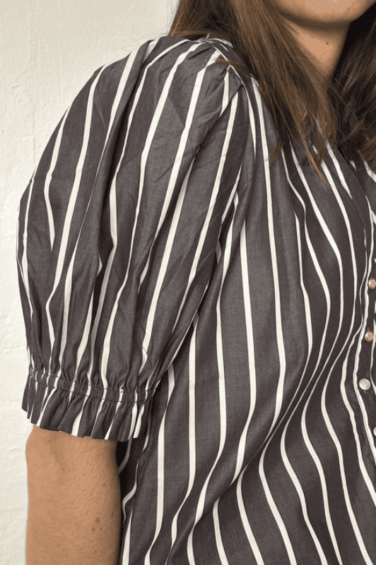 Gaspar Tunø dress | Brun strib I Dresslab