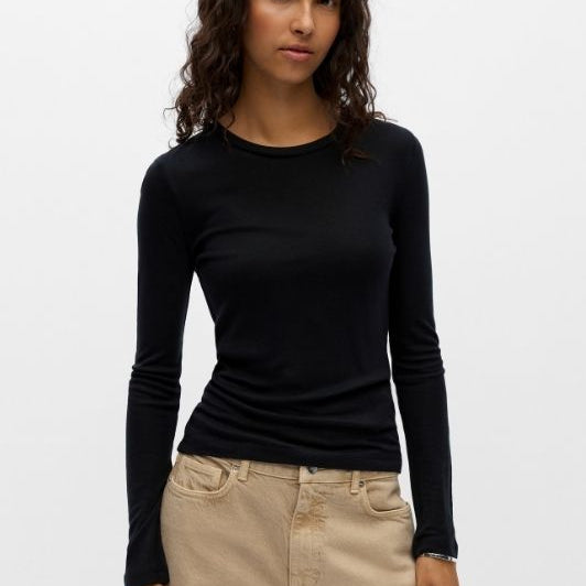 Object Alma t-shirt langærmet i sort