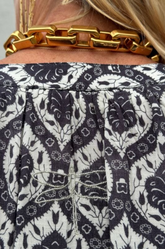 Gaspar Athen print kaftan | Sort med hvidt print I Dresslab