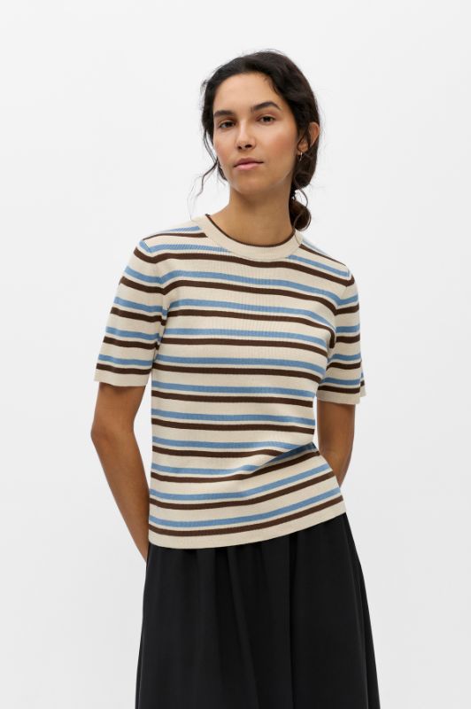 Object Jester blå sand new knit s/s top i strib I Dresslab