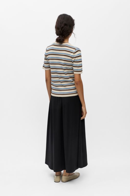 Object Jester blå sand new knit s/s top i strib I Dresslab