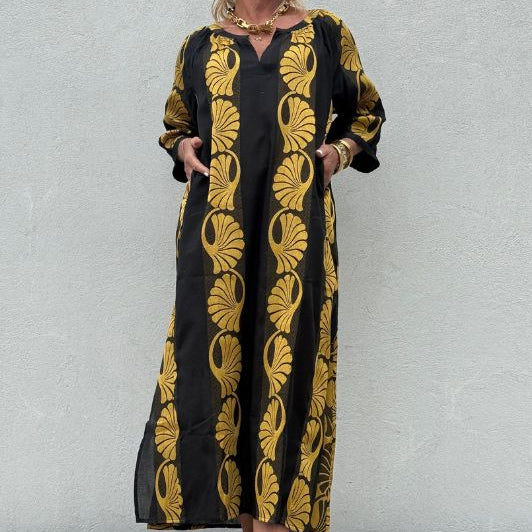 Gaspar Athen jaquard kaftan | Sort med guldmønster I Dresslab