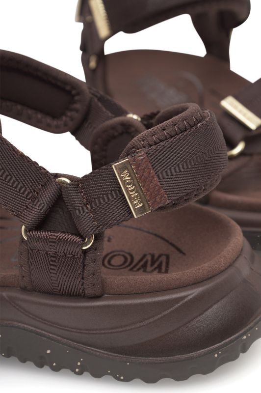 Woden Solvej sandal | NYHED i mørkebrun I Dresslab