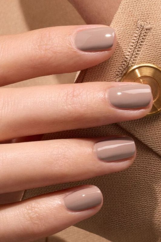 Manucurist I Vegansk neglelak I Farve dove beige