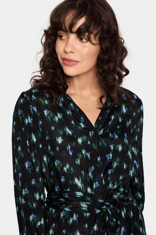 Saint Tropez Tama dress | Sort kjole med grønt og blå print