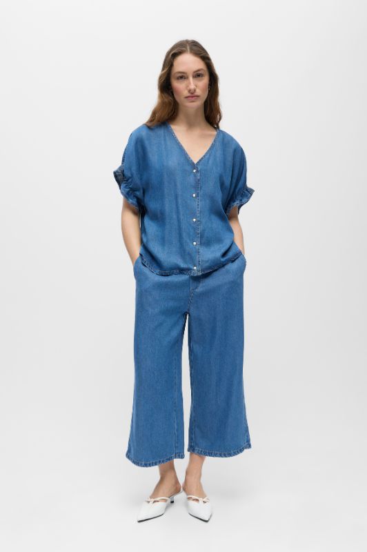 Object Frame V-neck denim bluse med korte ærmer