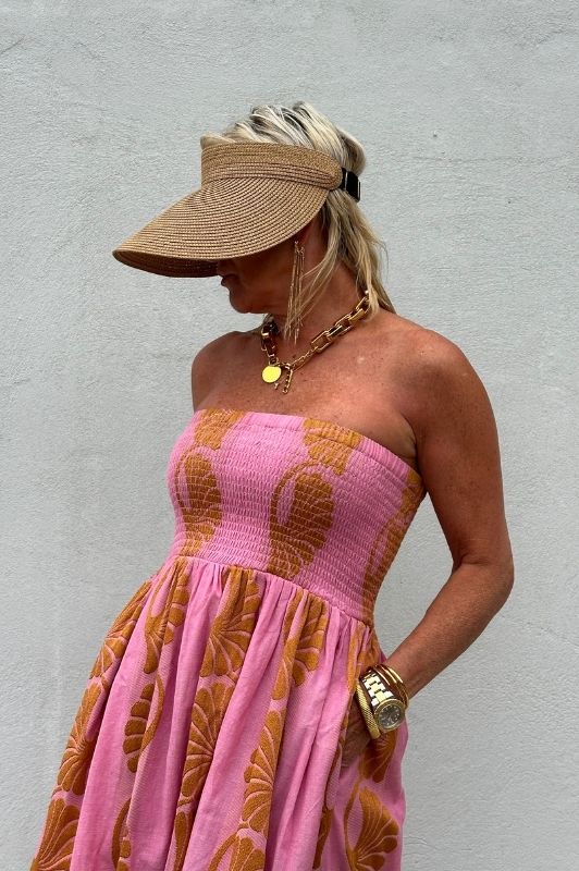 Gaspar Polo dress | Stropløs kjole i pink jaquard I Dresslab